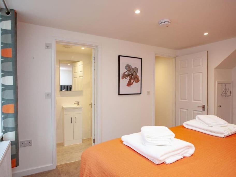 1 Perfectly Located Stylish, Comfortable Apartment 锡德茅斯 外观 照片